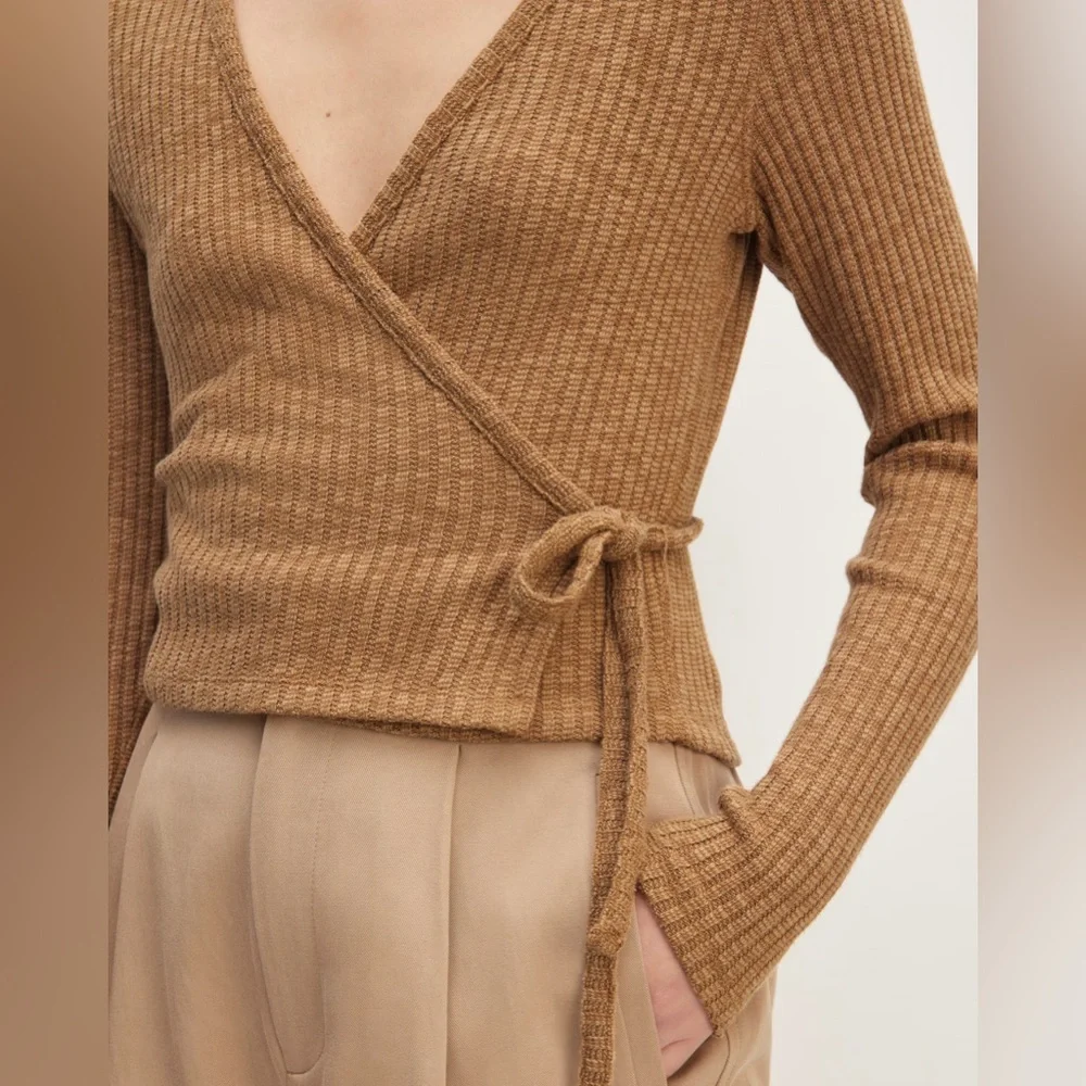 Everlane Organic Cotton The Cozy Rib Wrap Top Cappuccino Size Large - Picture 3 of 8